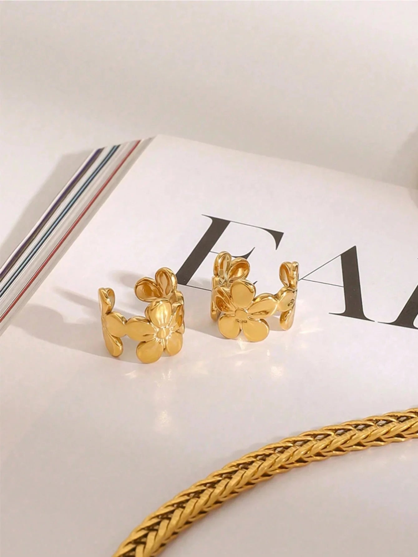 Stainless Steel Flower Ear Clips  Waterproof High Quality Ladies Jewelry Suitable For Daily Wear Vacation Seaside Etc