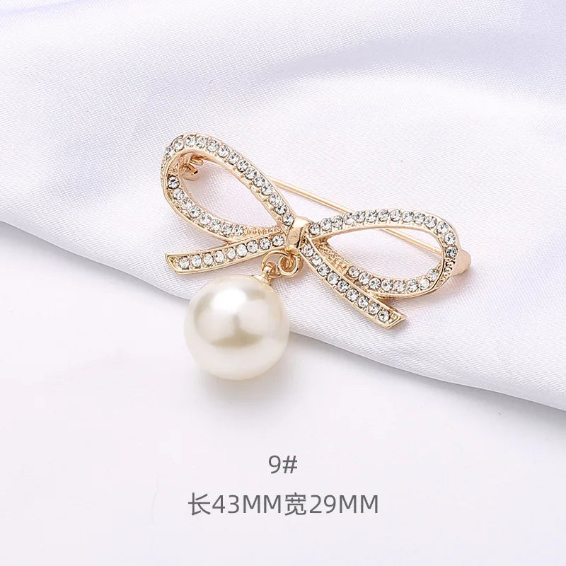 Pearl Brooch Fixed Strap Charm Safety Pin For Women Sweater Dress Clothe Small Brooch Cardigan Clip Chain Lapel Neckline Jewelry
