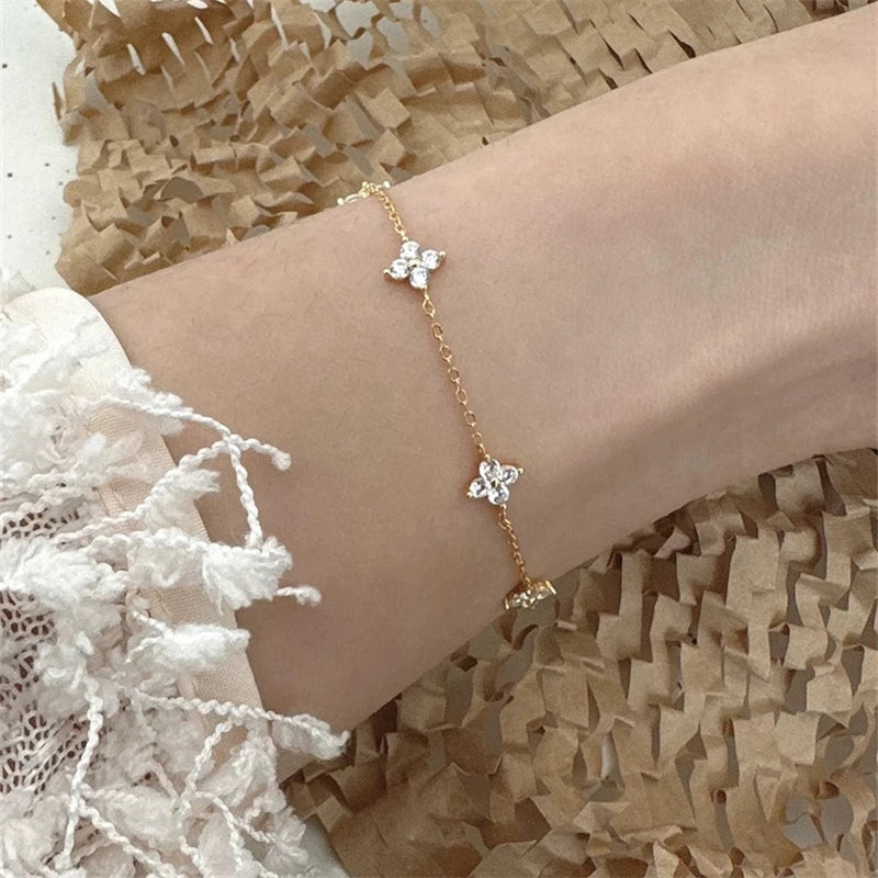 2026 New Crystal Flower Stainless Steel Bracelet Women Fashion Personality Korean Bracelet Jewelry Accessories Anniversary Gift